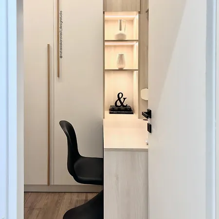 Apartment Luxury With 2 Bedrooms Thessaloniki